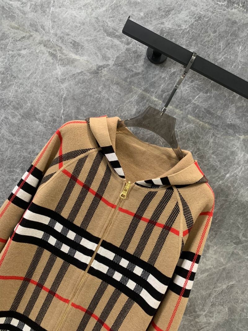 Burberry Sweaters